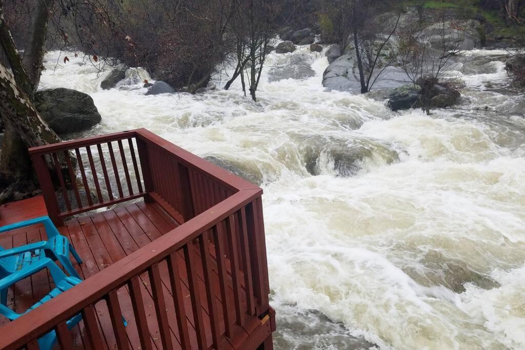 River Retreat Cabin In Three Rivers - Near Snpヴィラ エクステリア 写真